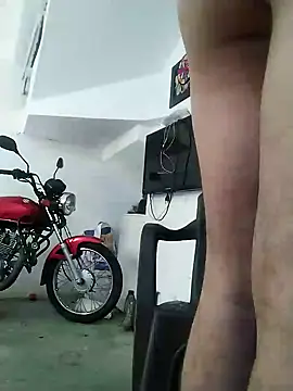 Snapshot of King_russo chatting on February 2025 09:03:02 PM King russo online show from February 2025 09:03:02 PM