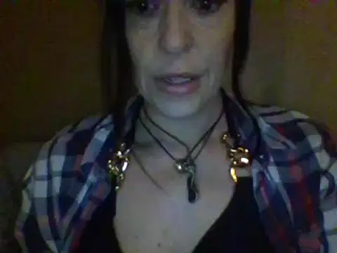 Snapshot of Fiesty_findom40 chatting on January 2025 11:47:01 PM Fiesty findom40 online show from January 2025 11:47:01 PM