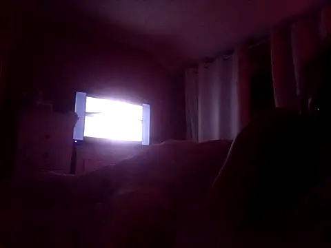 Snapshot of Fiesty_findom40 chatting on October 2025 01:28:01 AM Fiesty findom40 online show from October 2025 01:28:01 AM