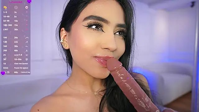 Snapshot of elasummer chatting on February 2025 03:43:02 PM elasummer online show from February 2025 03:43:02 PM