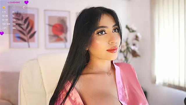 Snapshot of elasummer chatting on March 2025 06:21:02 PM elasummer online show from March 2025 06:21:02 PM