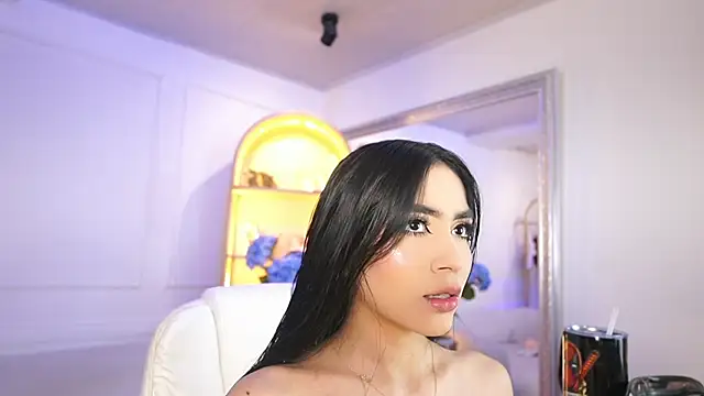 Snapshot of elasummer chatting on September 2025 12:16:01 PM elasummer online show from September 2025 12:16:01 PM