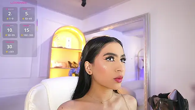 Snapshot of elasummer chatting on October 2025 12:17:02 PM elasummer online show from October 2025 12:17:02 PM