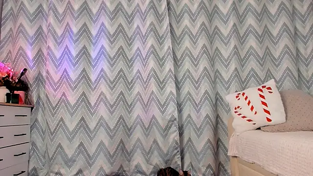 Snapshot of Tate_Angel chatting on January 2025 09:17:02 PM Tate Angel online show from January 2025 09:17:02 PM