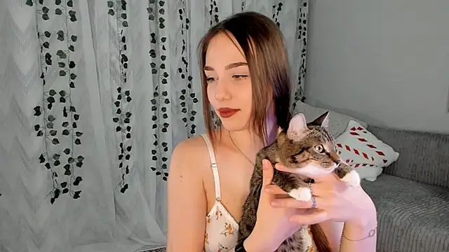 Snapshot of Tate_Angel chatting on March 2025 06:18:01 PM Tate Angel online show from March 2025 06:18:01 PM