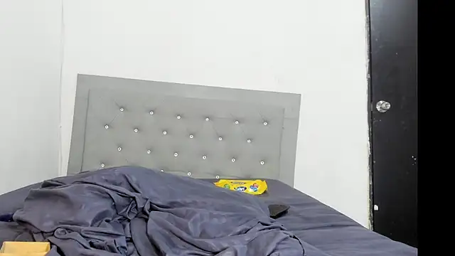 Snapshot of camila_bigcock169 chatting on March 2025 05:07:01 AM camila bigcock169 online show from March 2025 05:07:01 AM