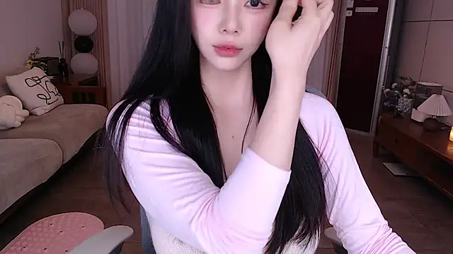 Snapshot of sweateanv_ chatting on April 2026 10:04:02 AM sweateanv online show from April 2026 10:04:02 AM