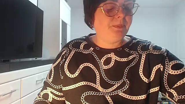 Amandamuller1982 online show from April 2026 08:01:02 PM