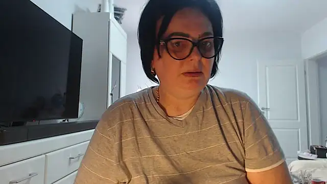 Amandamuller1982 online show from July 2026 12:22:02 PM