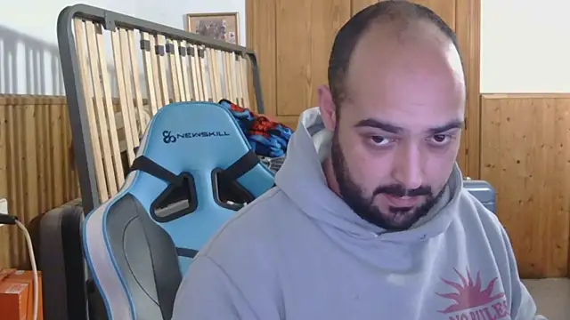 chicomallorca96 online show from February 2026 04:47:02 PM