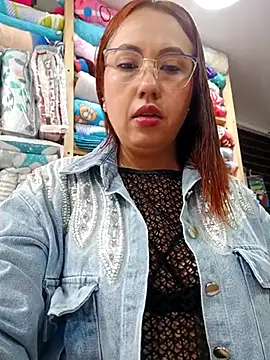 Snapshot of VIOLETA-25_ chatting on February 2025 03:14:01 PM VIOLETA-25 online show from February 2025 03:14:01 PM