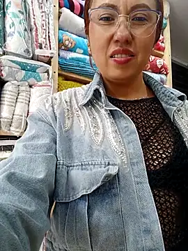 Snapshot of VIOLETA-25_ chatting on February 2025 06:16:01 PM VIOLETA-25 online show from February 2025 06:16:01 PM