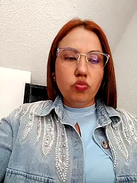 Snapshot of VIOLETA-25_ chatting on February 2025 09:59:02 PM VIOLETA-25 online show from February 2025 09:59:02 PM