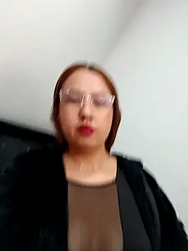 Snapshot of VIOLETA-25_ chatting on March 2025 04:00:02 PM VIOLETA-25 online show from March 2025 04:00:02 PM