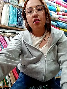 Snapshot of VIOLETA-25_ chatting on March 2025 10:50:01 PM VIOLETA-25 online show from March 2025 10:50:01 PM