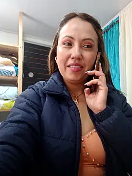 Snapshot of VIOLETA-25_ chatting on September 2025 03:23:02 PM VIOLETA-25 online show from September 2025 03:23:02 PM