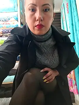 Snapshot of VIOLETA-25_ chatting on October 2025 08:07:01 PM VIOLETA-25 online show from October 2025 08:07:01 PM