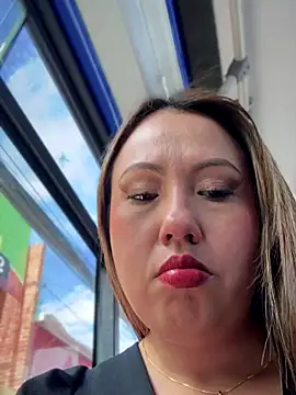 Snapshot of VIOLETA-25_ chatting on November 2025 02:54:01 PM VIOLETA-25 online show from November 2025 02:54:01 PM