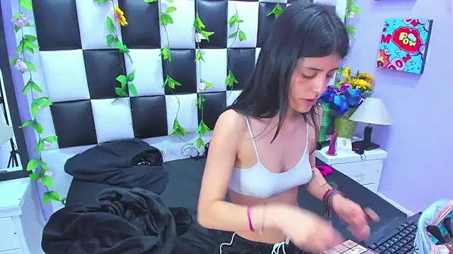 Morgana Smit online show from September 2025 01:45:01 PM