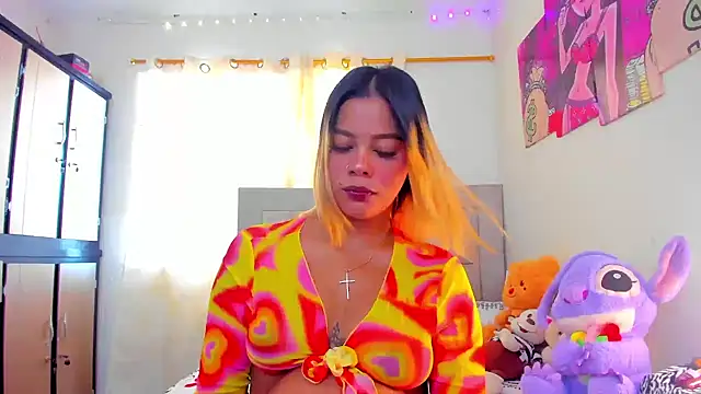 Snapshot of Miranda-brow chatting on January 2025 05:31:01 PM Miranda-brow online show from January 2025 05:31:01 PM