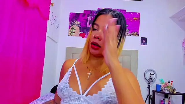 Snapshot of Miranda-brow chatting on January 2025 09:58:01 PM Miranda-brow online show from January 2025 09:58:01 PM