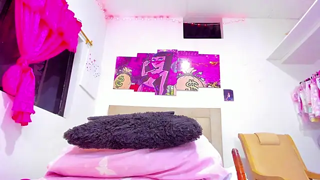 Snapshot of Miranda-brow chatting on February 2025 02:26:01 AM Miranda-brow online show from February 2025 02:26:01 AM