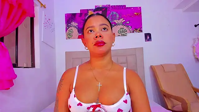 Snapshot of Miranda-brow chatting on February 2025 06:58:01 PM Miranda-brow online show from February 2025 06:58:01 PM