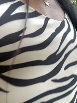 steisy325 online show from February 2025 05:48:01 PM