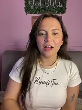 Snapshot of PoliBenett_ chatting on January 2025 12:55:02 AM PoliBenett  online show from January 2025 12:55:02 AM