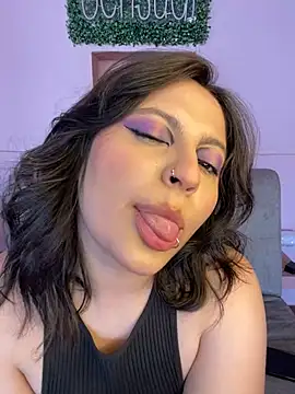 Snapshot of PoliBenett_ chatting on February 2025 04:36:02 PM PoliBenett  online show from February 2025 04:36:02 PM