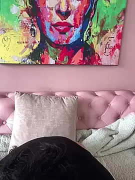 Snapshot of PoliBenett_ chatting on February 2025 05:29:01 PM PoliBenett  online show from February 2025 05:29:01 PM