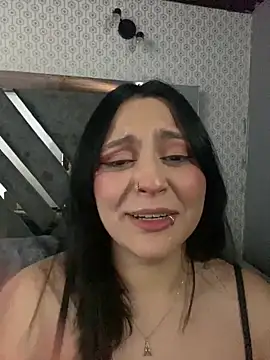 Snapshot of PoliBenett_ chatting on February 2025 01:21:01 AM PoliBenett  online show from February 2025 01:21:01 AM