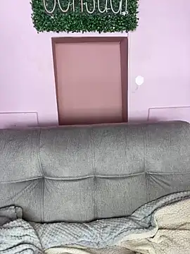 Snapshot of PoliBenett_ chatting on February 2025 08:25:01 PM PoliBenett  online show from February 2025 08:25:01 PM