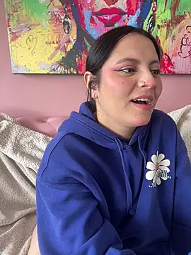 Snapshot of PoliBenett_ chatting on February 2025 06:04:02 PM PoliBenett  online show from February 2025 06:04:02 PM