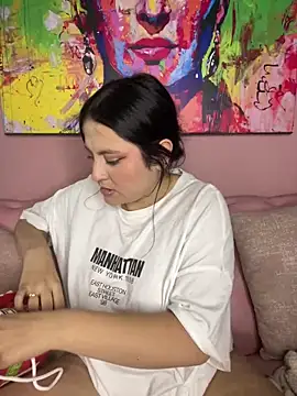 Snapshot of PoliBenett_ chatting on February 2025 12:16:01 AM PoliBenett  online show from February 2025 12:16:01 AM