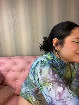 Snapshot of PoliBenett_ chatting on February 2025 12:16:01 AM PoliBenett  online show from February 2025 12:16:01 AM