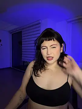 Snapshot of PoliBenett_ chatting on October 2025 07:43:02 AM PoliBenett  online show from October 2025 07:43:02 AM