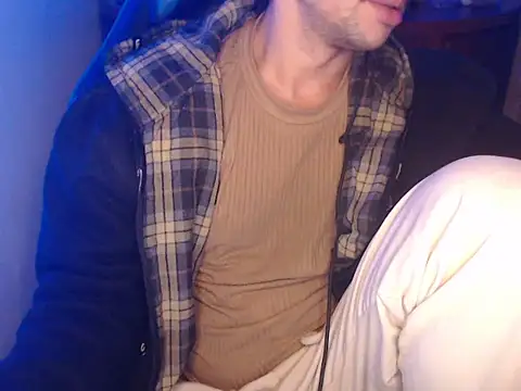 Snapshot of anjonoturno1 chatting on April 2026 12:45:02 AM anjonoturno1 online show from April 2026 12:45:02 AM