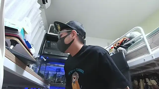 Snapshot of Owl1216 chatting on January 2025 12:50:02 PM Owl1216 online show from January 2025 12:50:02 PM