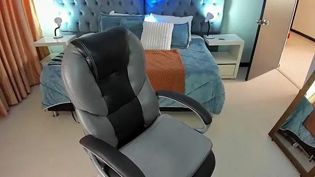 Snapshot of Pamela_cheverry chatting on February 2026 08:20:02 PM Pamela cheverry online show from February 2026 08:20:02 PM