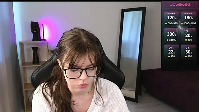 Este Glen online show from March 2025 11:51:01 AM