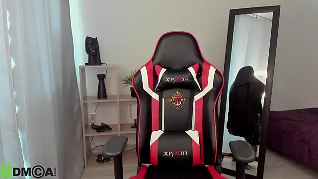 Este Glen online show from March 2025 11:16:01 AM