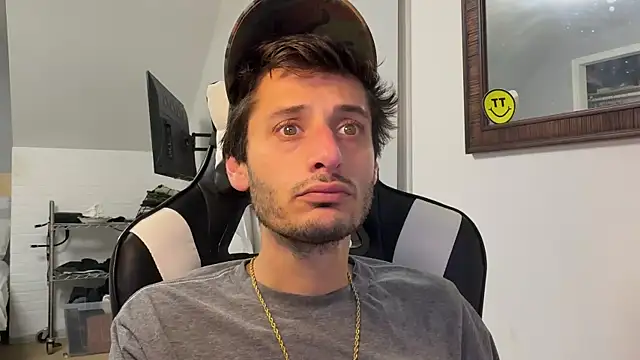 Dylansd online show from December 2024 10:28:01 PM