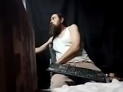 Snapshot of linksjack1010 chatting on February 2025 12:35:02 PM linksjack1010 online show from February 2025 12:35:02 PM