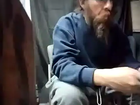 Snapshot of linksjack1010 chatting on February 2025 07:12:02 AM linksjack1010 online show from February 2025 07:12:02 AM