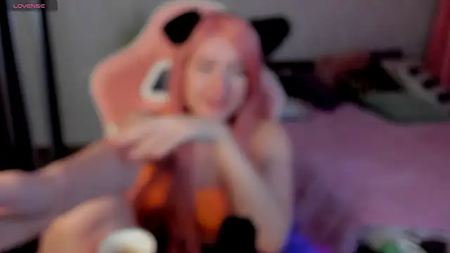 LisaElfy online show from December 2024 10:06:01 PM