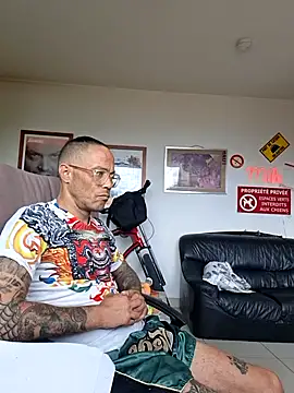 mileflav0r online show from June 2026 09:12:01 AM