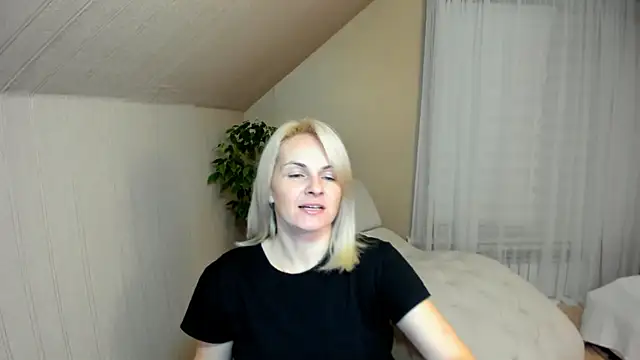 Snapshot of Alicee_Gracee chatting on January 2025 08:16:02 PM Alicee Gracee online show from January 2025 08:16:02 PM