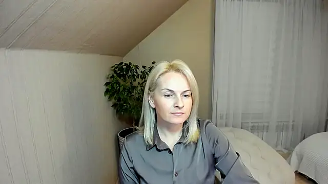 Snapshot of Alicee_Gracee chatting on January 2025 04:48:02 PM Alicee Gracee online show from January 2025 04:48:02 PM