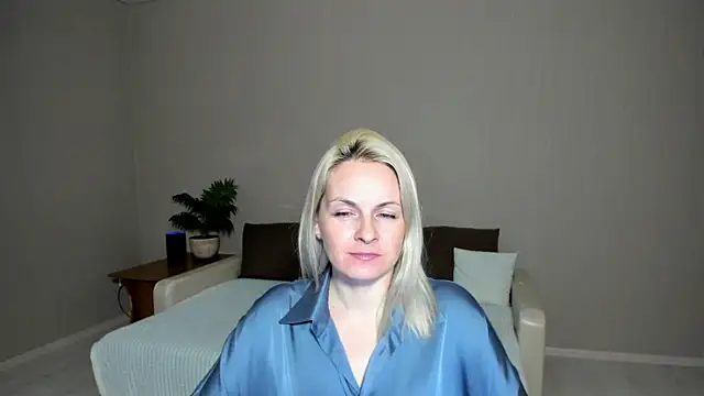 Snapshot of Alicee_Gracee chatting on January 2025 07:40:01 PM Alicee Gracee online show from January 2025 07:40:01 PM